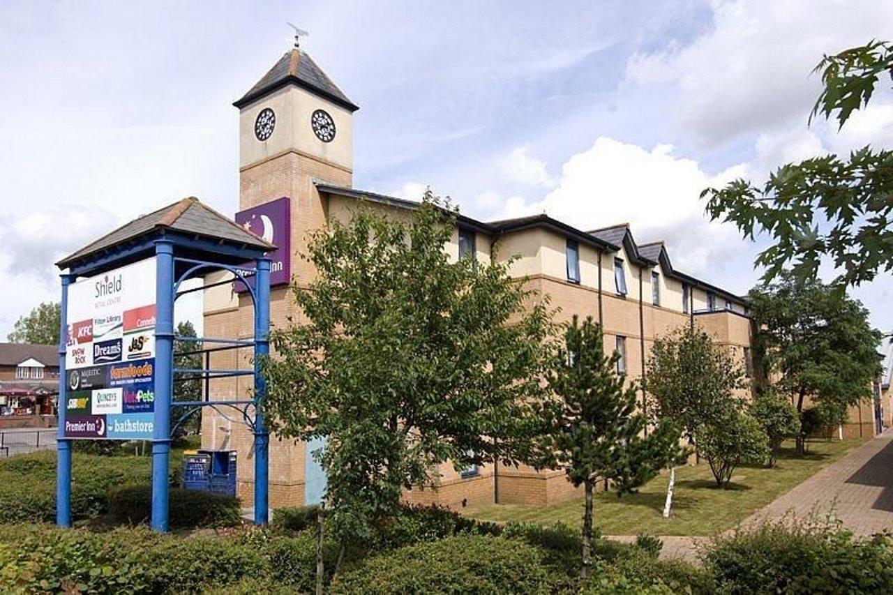 Premier Inn Bristol Filton Exterior photo