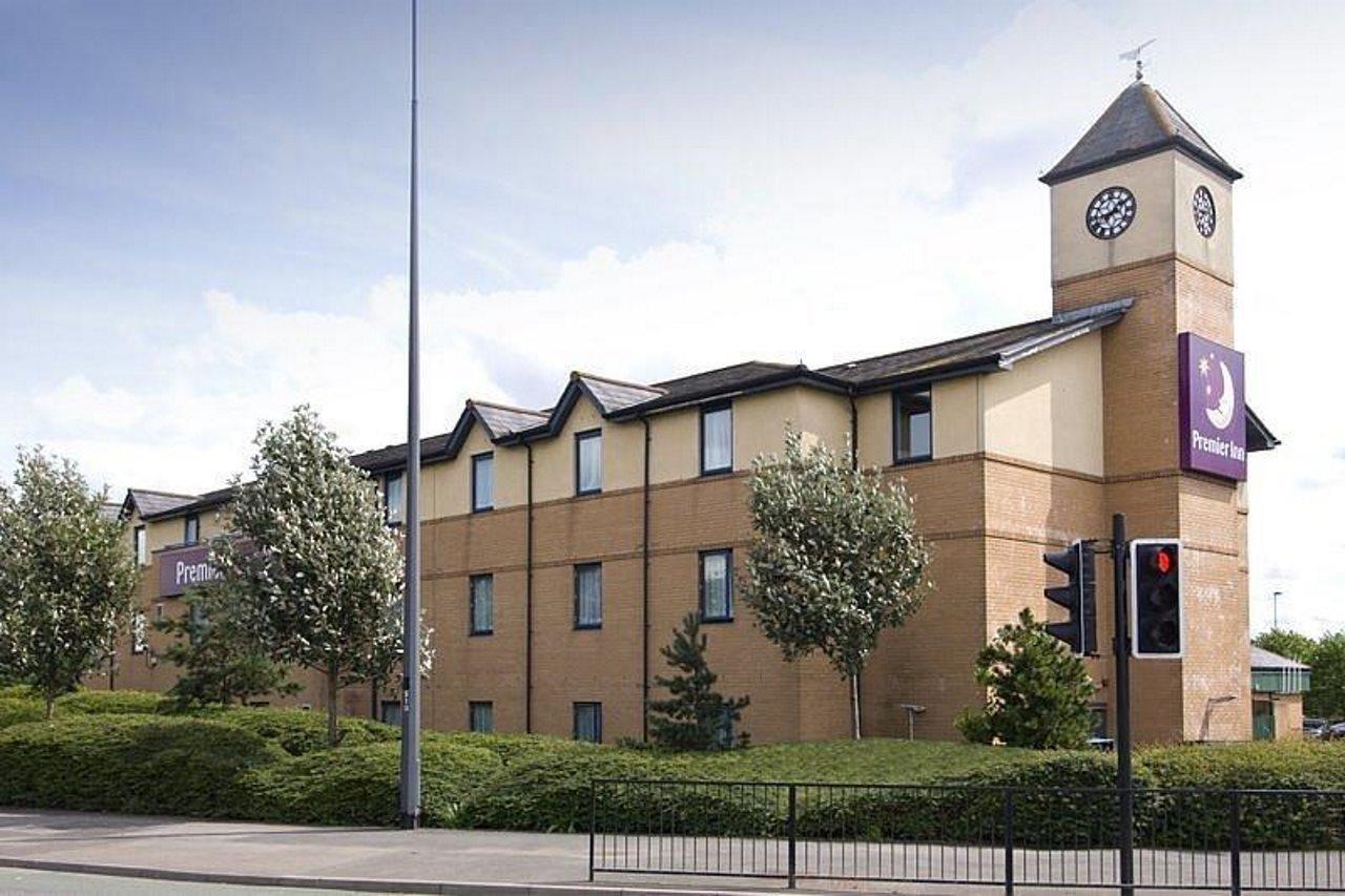 Premier Inn Bristol Filton Exterior photo